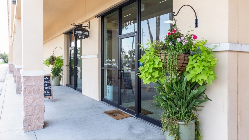 Front door of Vero Beach dental office